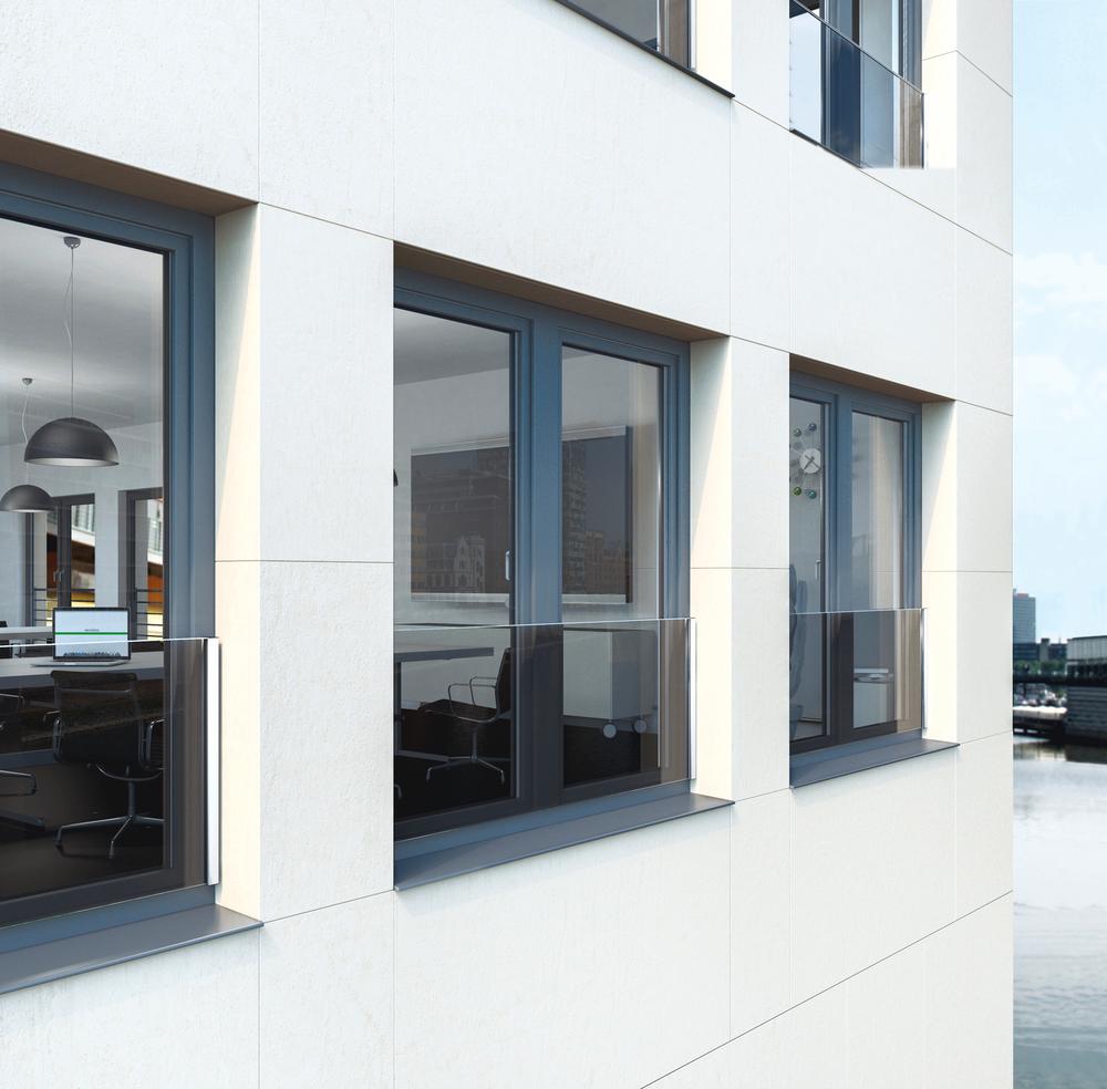 Portfenetry zintegrowane ze szklaną balustradą