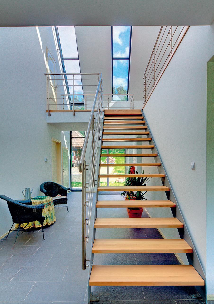 Konstrukcja, stopnie, balustrady