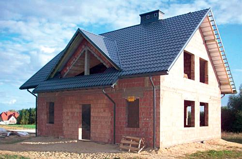Skośny dach z betonu